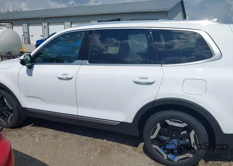 2024 Kia Telluride Ex z USA, uszkodzony, nr VIN 5XYP3DGC5RG507688